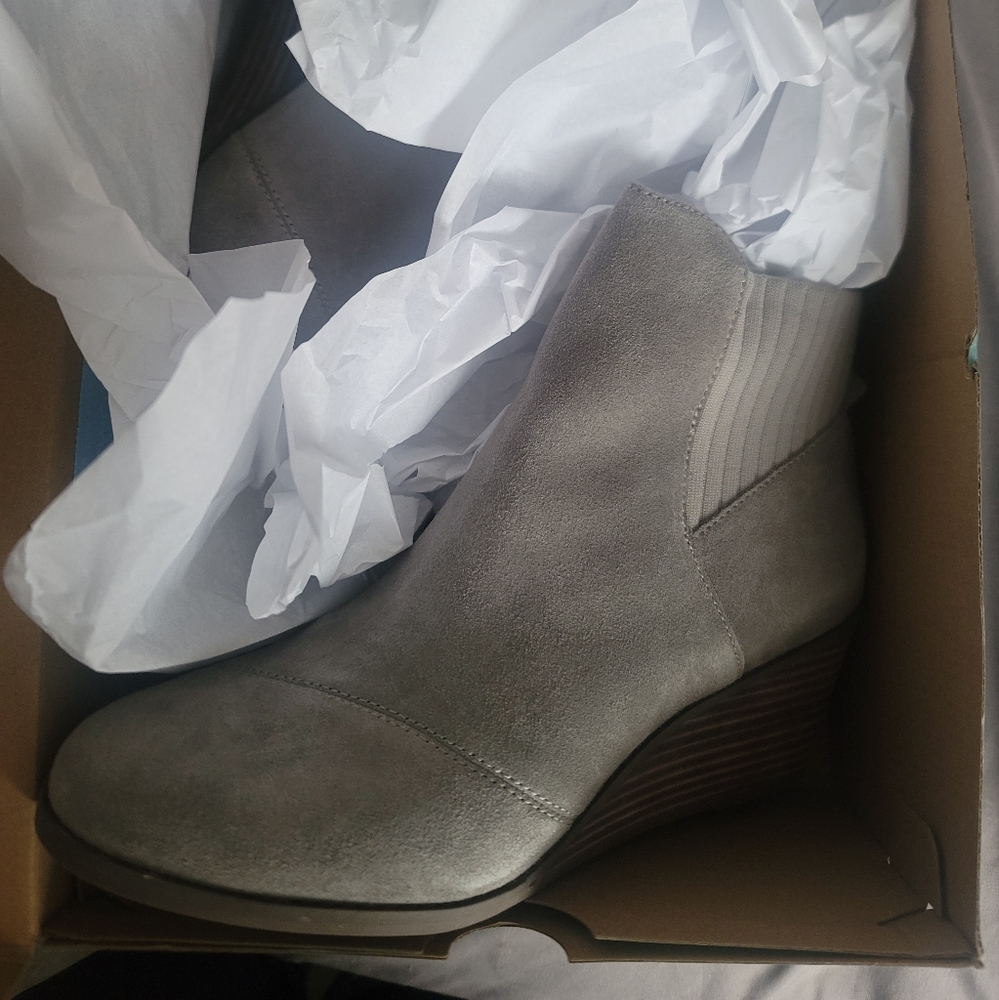 TOMS Sadie Booties
